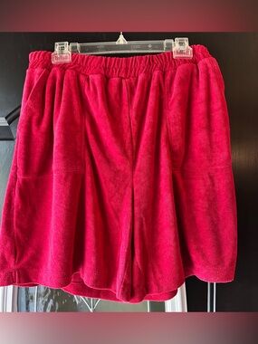 Size 1X Zenana Red Terry Cloth material shorts.